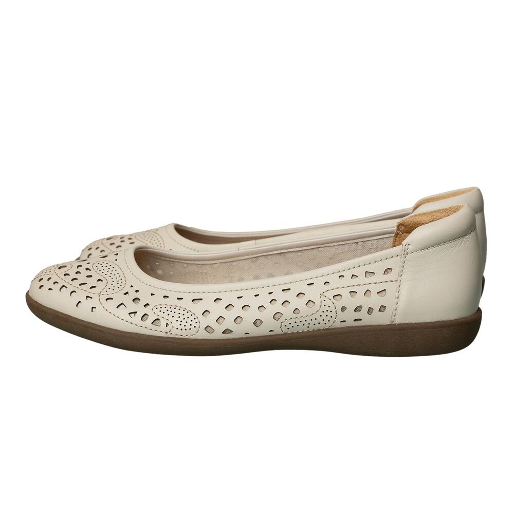 Women's Designer Naturalizer Felicite Cream Leather Ballet Flats - Size 8 - EUC